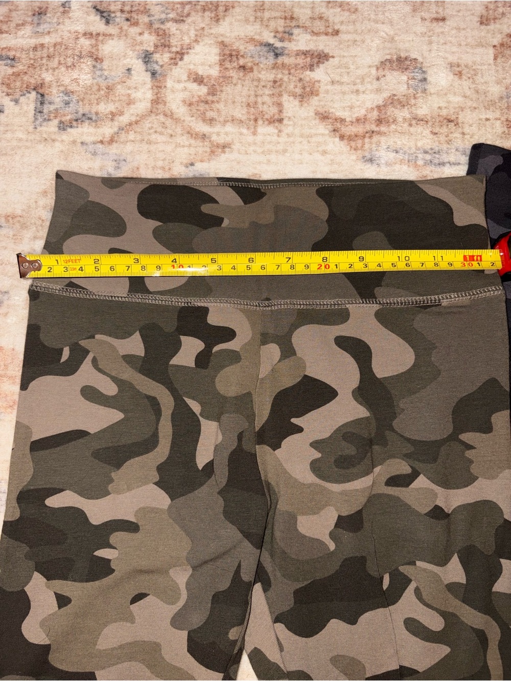 🍑 Camo Leggings - Olive & Charcoal Brand New Size Extra Small Wild Fable - Picture 4 of 6